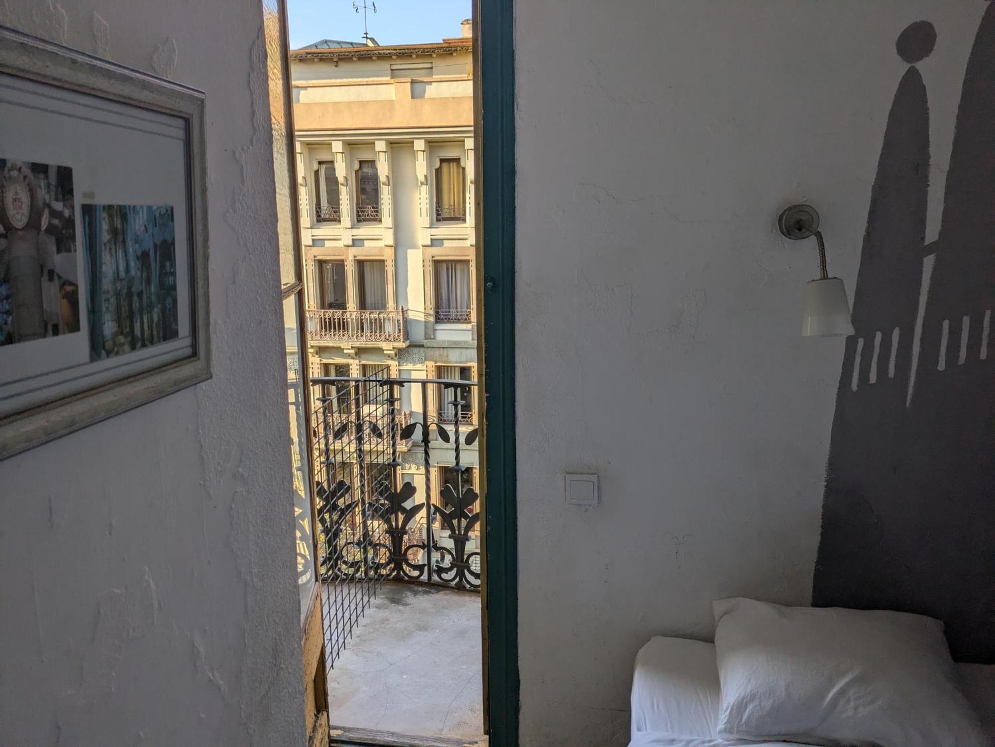 Pension Casa De Barca Барселона Екстериор снимка